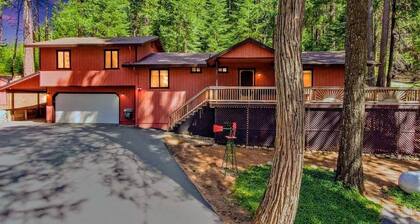 Cozy 2-bedroom cabin in Pollock Pines, Apple Hill/Gold Country