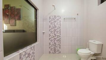 Habitació doble Deluxe, pati, vistes al jardí | Bany