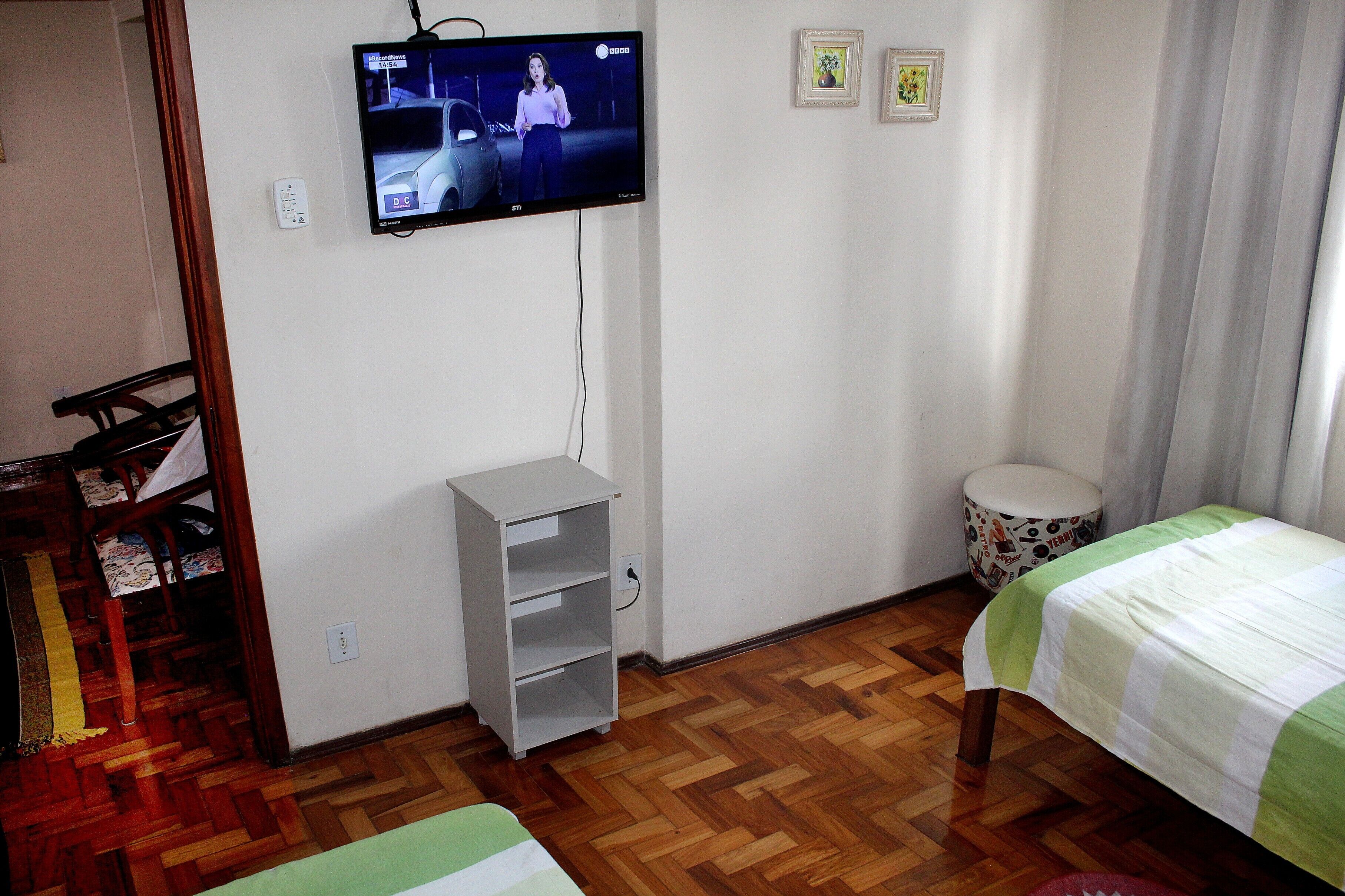 2 chambres, fer et planche à repasser, accès Internet, draps fournis