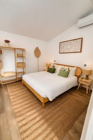 2 habitaciones, tabla de planchar con plancha, wifi y ropa de cama 