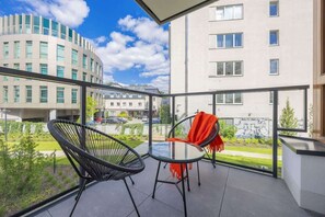 Terrace/patio - Comfortable Apartment | Parking | Remote Work (Warszawa)