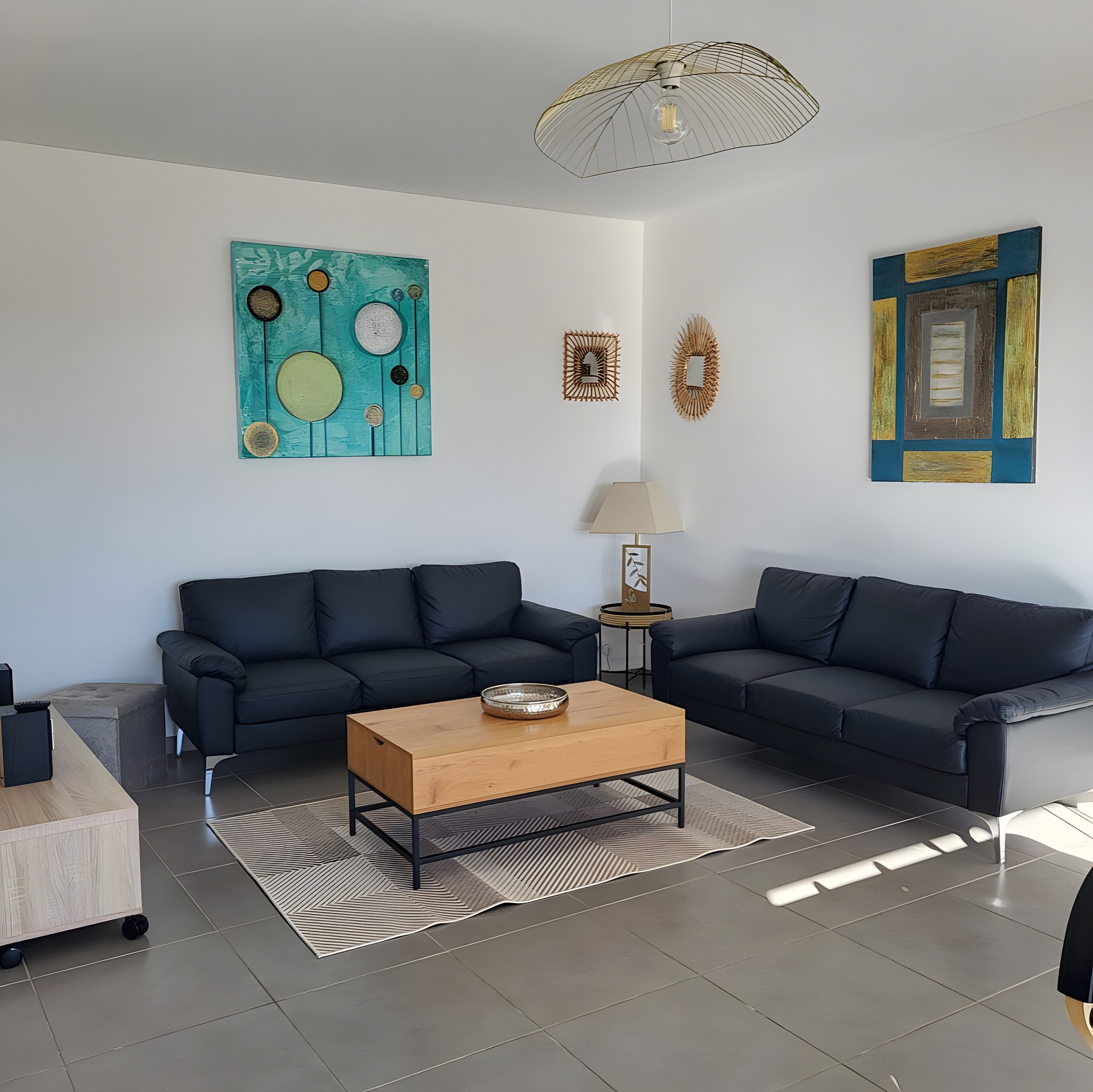 TV, DVD player, table tennis, stereo
