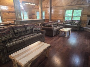 Living area - Lakefront - Private Lake Retreat with INGROUND POOL! (Sevierville)
