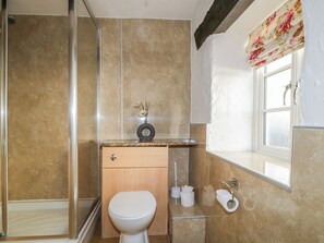Shower - Mews Cottage 6 (Keswick)