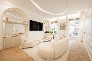 Children’s area - 1#New suite 8 personnes- Saint Germain Notre-Dame (Paris)