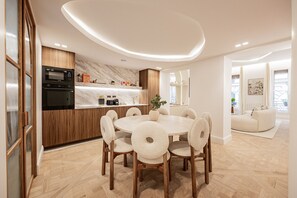 Dining - 1#New suite 8 personnes- Saint Germain Notre-Dame (Paris)