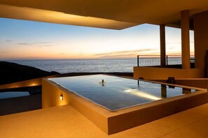 Pool - Oceanfront Luxury Boutique Villa-Pool, Spas, Fitness, Yoga-Casa Luxe at Cerritos (Los Cerritos)