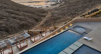Oceanfront Luxury Boutique Villa-Pool, Spas, Fitness, Yoga-Casa Luxe at Cerritos