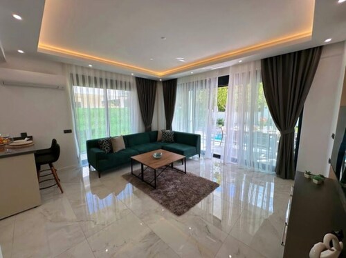 Spacious 3-bedroom villa in beautiful Antalya with AC
