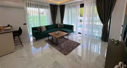 Spacious 3-bedroom villa in beautiful Antalya with AC
