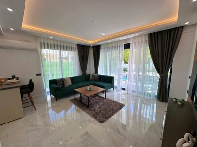 Spacious 3-bedroom villa in beautiful Antalya with AC
