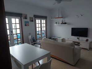 Living area - CASA LA PALMERA in the port of Las Nieves (Puerto de las Nieves)
