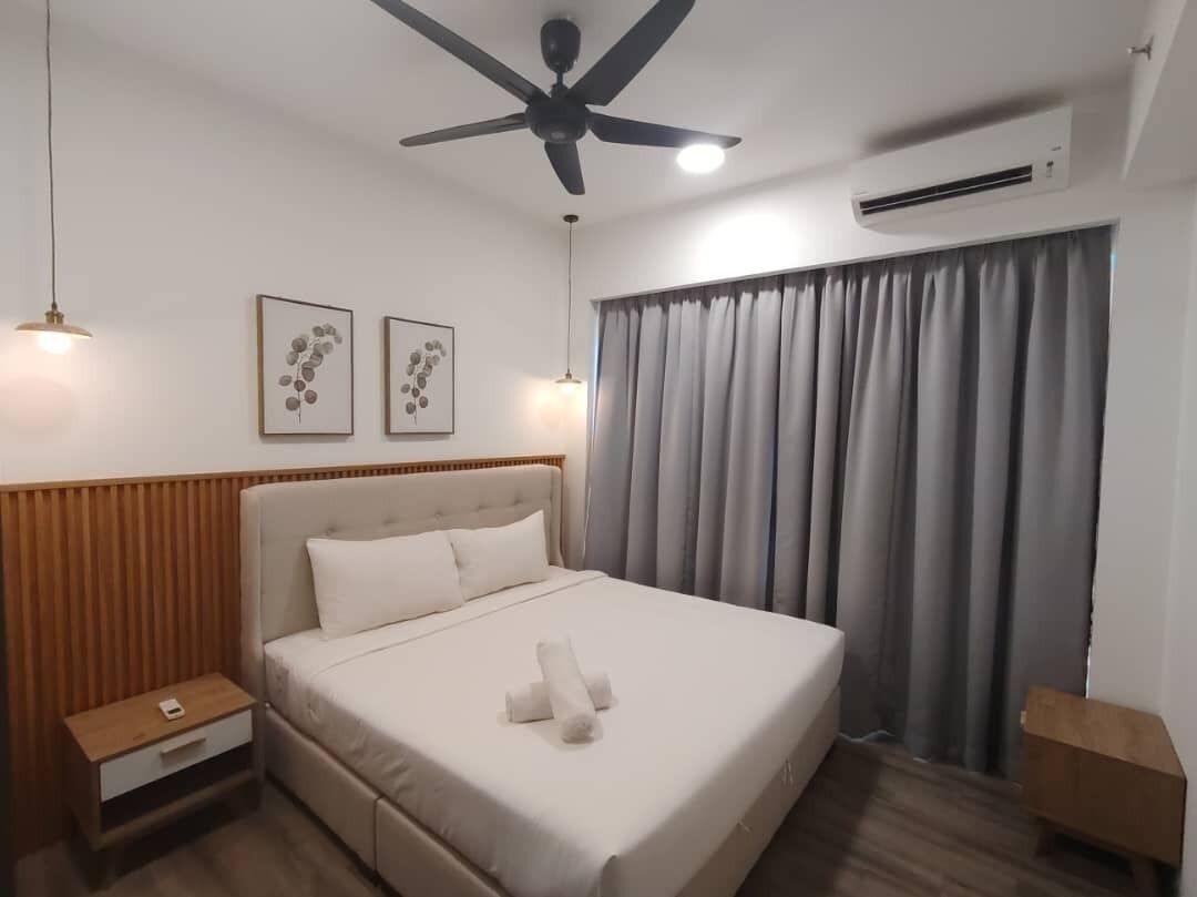 Soundproofing, iron/ironing board, free WiFi