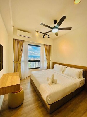 Luxury Suite | Soundproofing, iron/ironing board, free WiFi - Agile Grand Prime  suite TRX by KL (Kuala Lumpur)