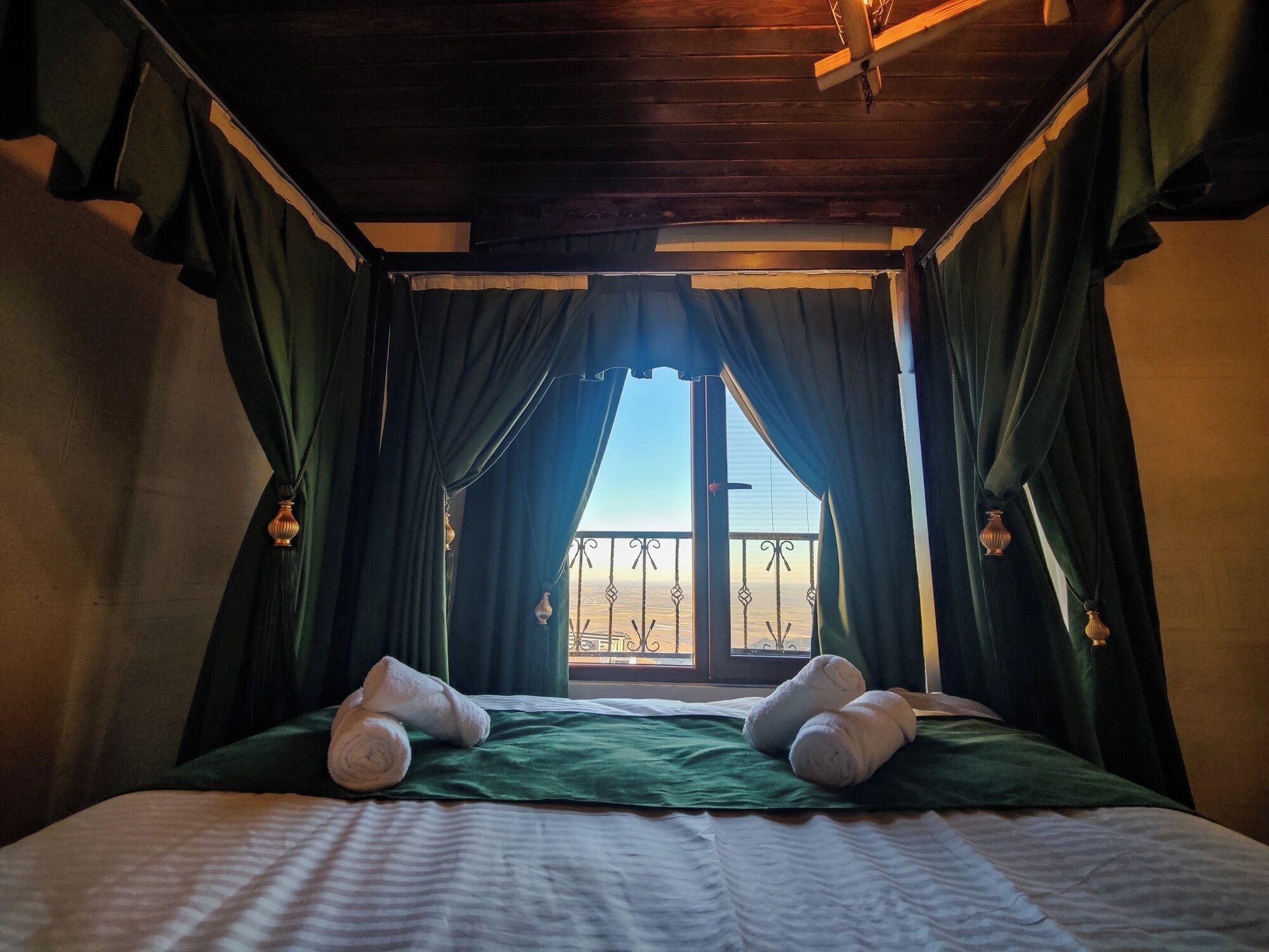 Chambre Triple Deluxe, balcon, vue ville | Vue de la chambre