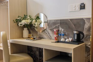 Habitación Deluxe doble, vistas al patio | Interior