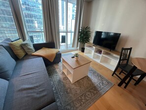 Habitación individual, balcón | Zona de estar