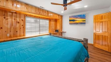 Basic-hus - terrasse - bjergudsigt