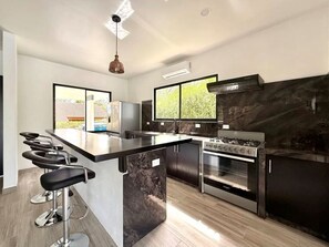 Private kitchen - Coral Breeze - Jungle & Beach escape (Provincia de Puntarenas)