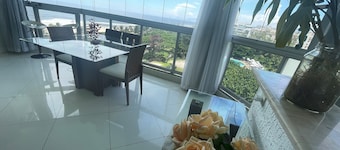 Apartment facing the sea in Barra da Tijuca