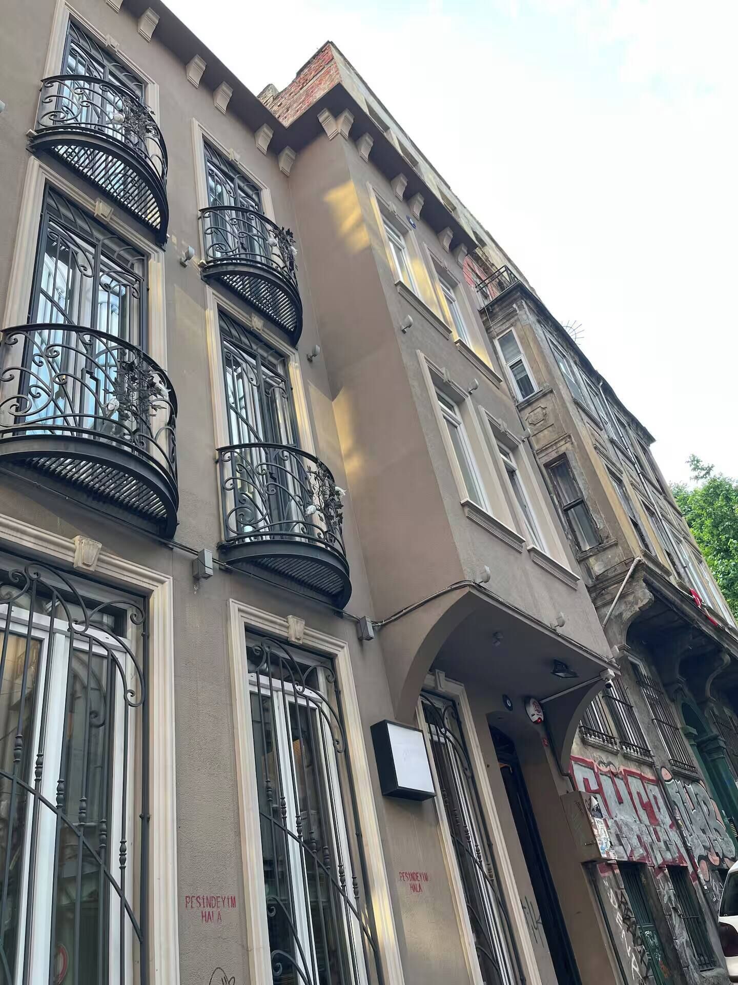 Classic Room | Exterior detail