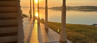 B&B-River Views, Shawnee Getaway, Sarah Room