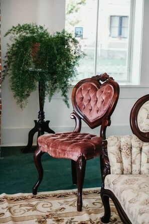 Interior - B&B-River Views, Shawnee Getaway, Charlotte Room (Elizabethtown)