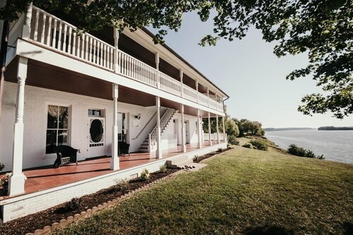 B&B-River Views, Shawnee Getaway, Mammy Rose