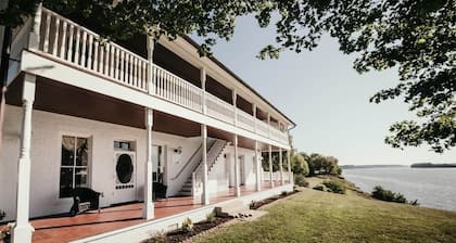 B&B-River Views, Shawnee Getaway, Mammy Rose