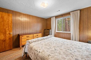 House, Patio, Mountain View - Mama Bear's Cozy Cabin (Big Bear)