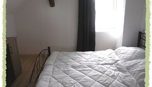 Room - Apartment "Ferienapartment Zum Bernerhof" with Private Terrace, Wi-Fi & Air Conditioning (Lindenberg)