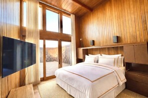 Room - Luxury 5 Bedroom 4 bath Oceanfront Retreat Rio Del Mar Beach (Aptos)