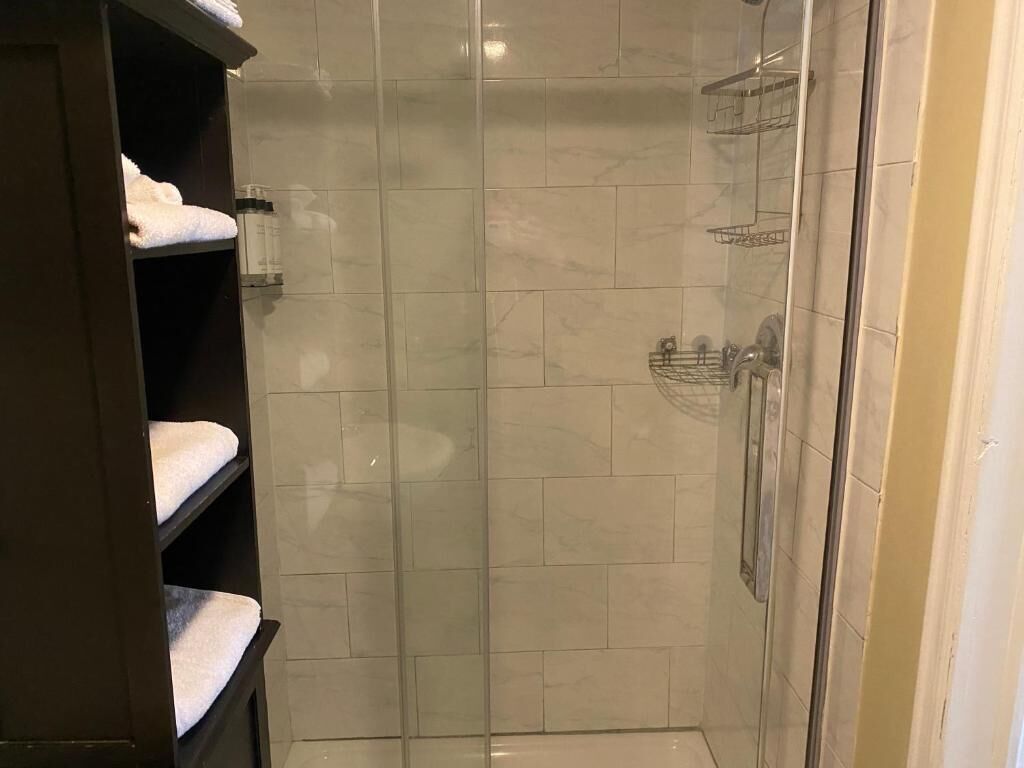 Appartement familial, 1 chambre, non-fumeur, cuisinette | Salle de bain
