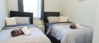 วิคตอเรีย เพลส