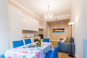 Dining - Vrbo Property (Sanremo)