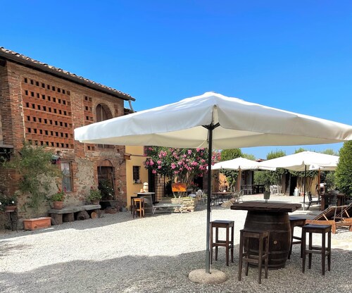 Tuscan Escape in the Woods with Pool & Nature near Lucca
