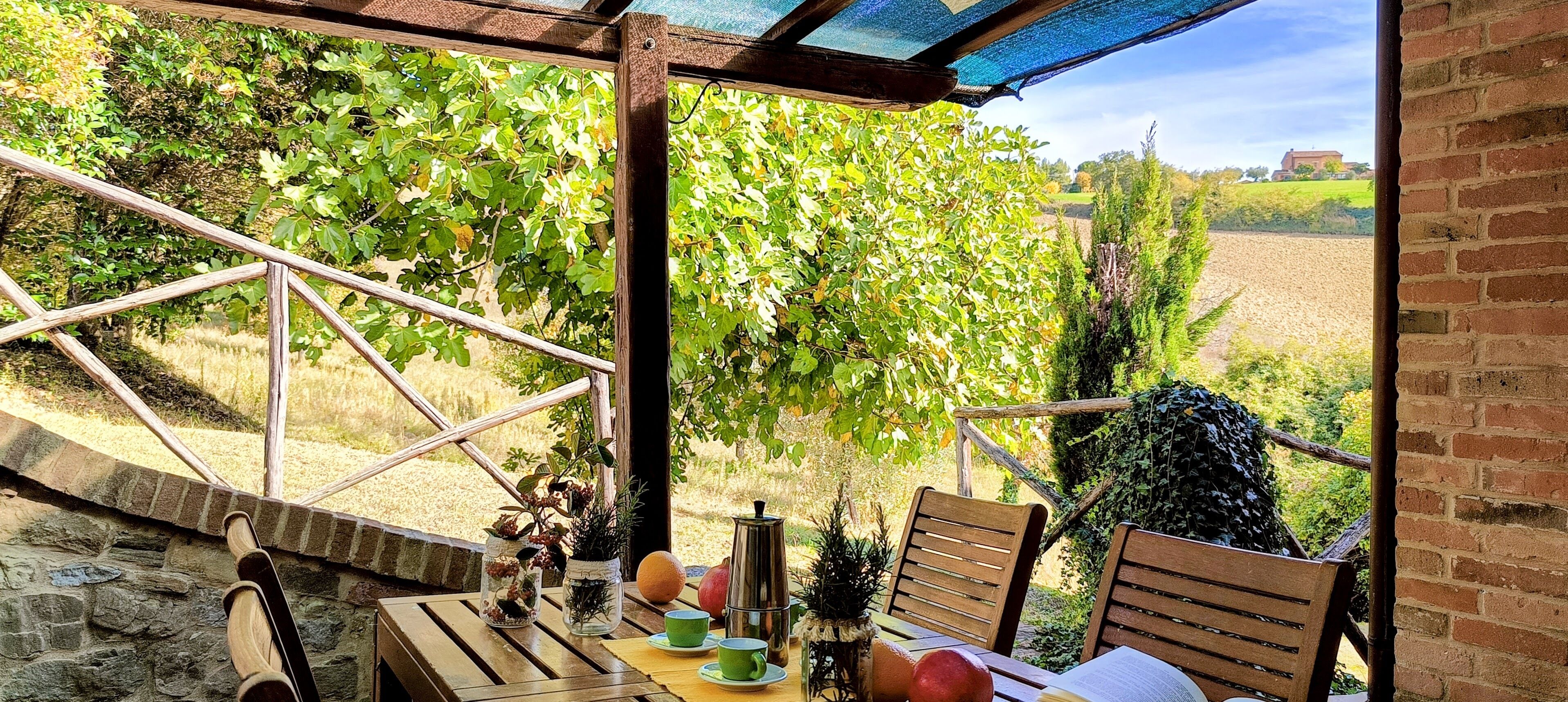 屋外ダイニングエリア