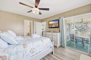 2 bedrooms, free WiFi, bed sheets - Waterway Paradise Escape Gated Coastal Retreat (North Myrtle Beach)