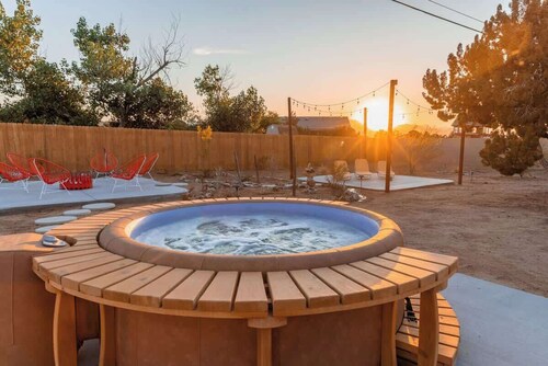 House of Sunshine • 1970s Dream, Spa, Cowboy Pool