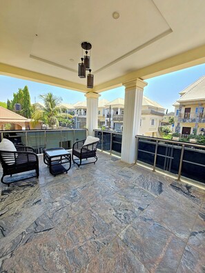 Terrace/patio - DF Blessed Apartments (Abuja)