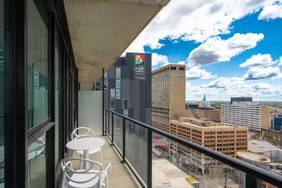 Breathtaking 18th Floor Condo | 2 Bed | 1 Bath |