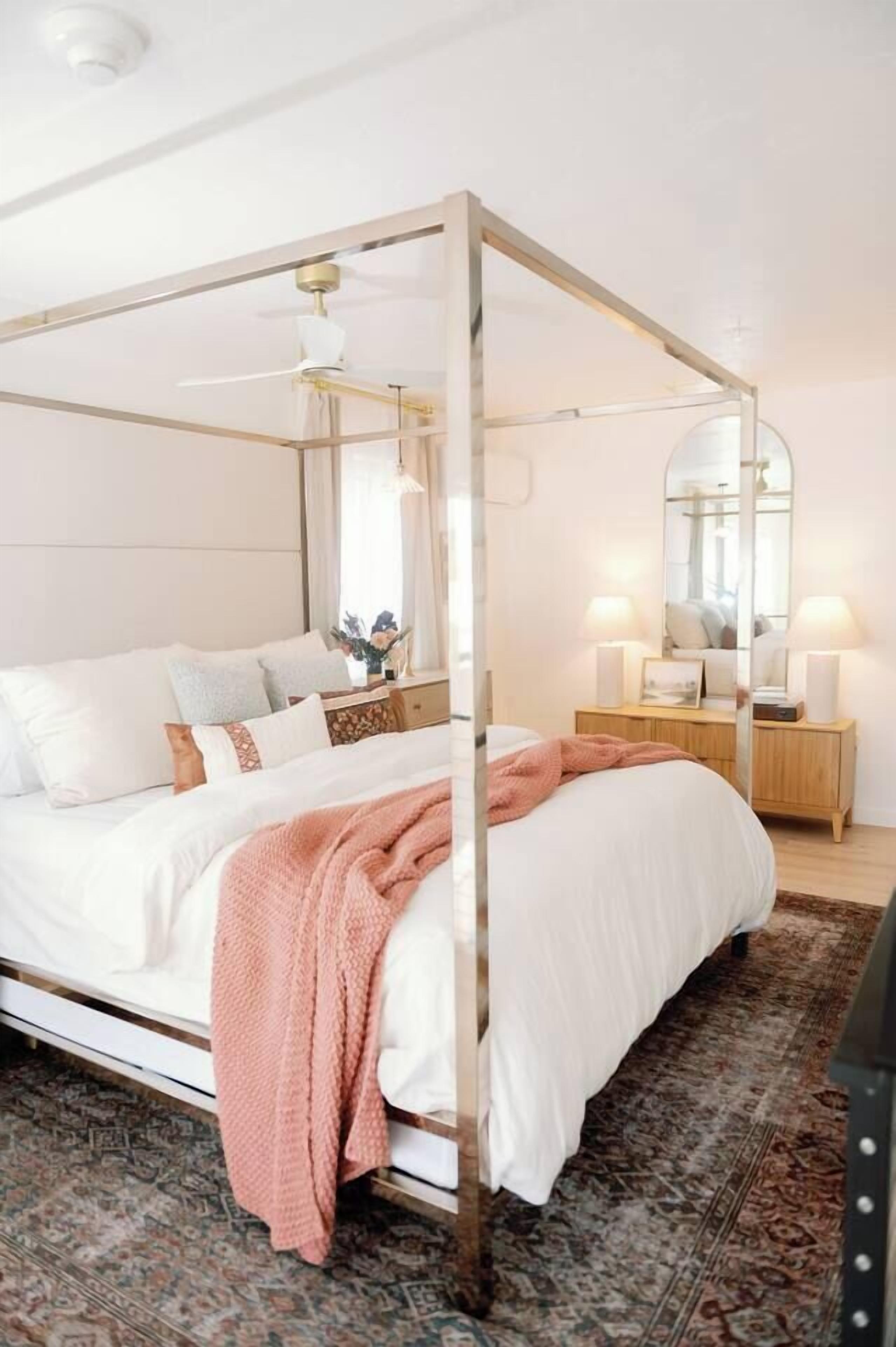 2 bedrooms
