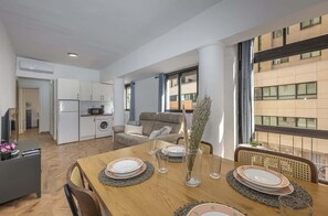 Dining - Modern Apartment in the Heart of Marbella (Marbella)