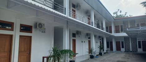 Fachada da propriedade