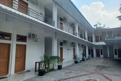 O酒店靠近安巴鲁克莫广场（原名）