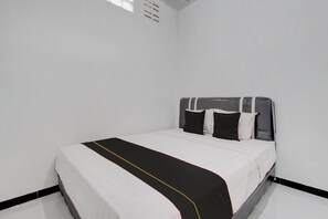 Standard Double Room | Bed sheets