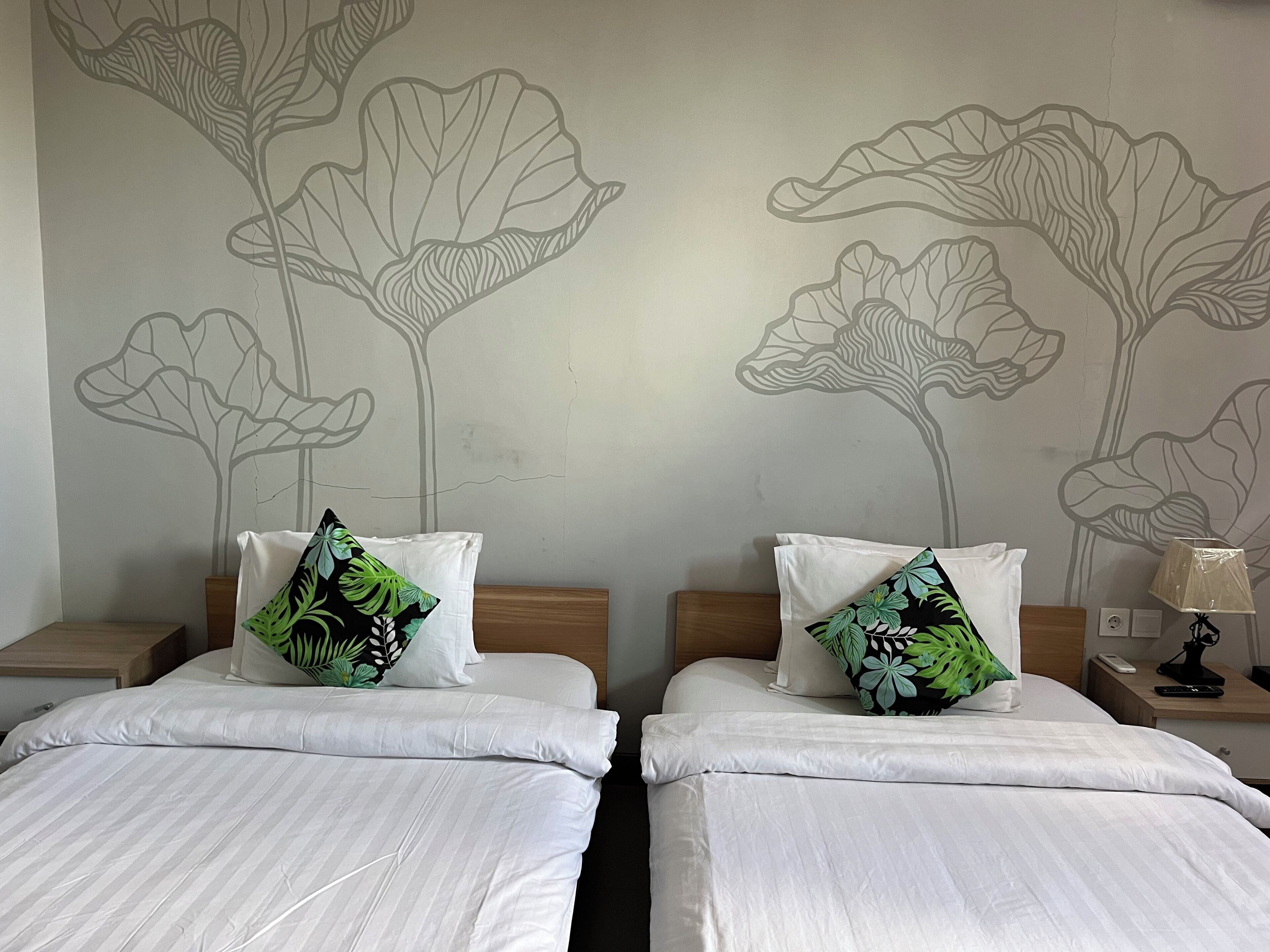 Kamar Double Standar