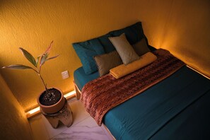 2 chambres, fer et planche à repasser, Wi-Fi, draps fournis