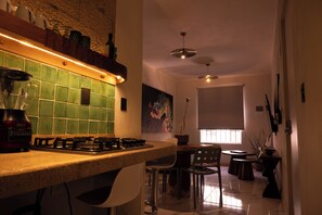 Private kitchen - 15min from downtown,20min airport,5min walking cenote corazon & ZAMNA Festival. (Aldea Tulum)