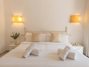 3 bedrooms, desk, iron/ironing board, WiFi - La Alcazaba Banus 3BR Garden Apartment by Costarentals (Marbella)